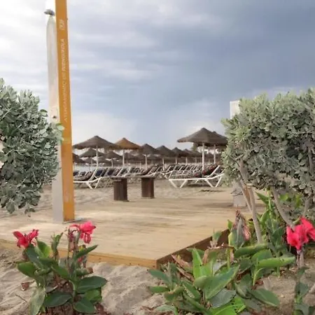 Centro Y Playa Apartment *